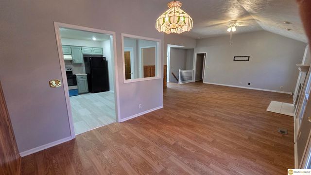 400 Fleetwood Drive, Papillion, NE 68133