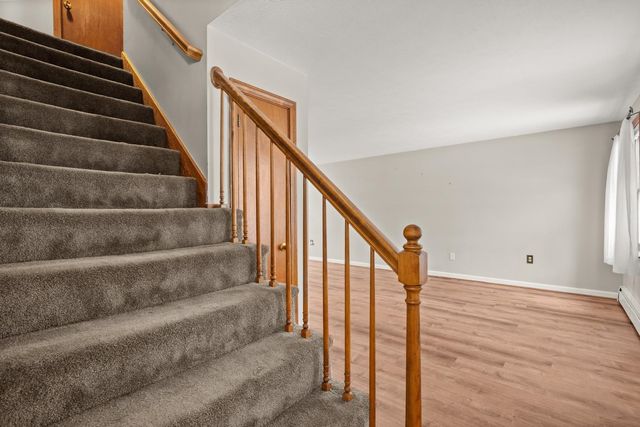 4 Bellflower Circle, Concord, NH 03303