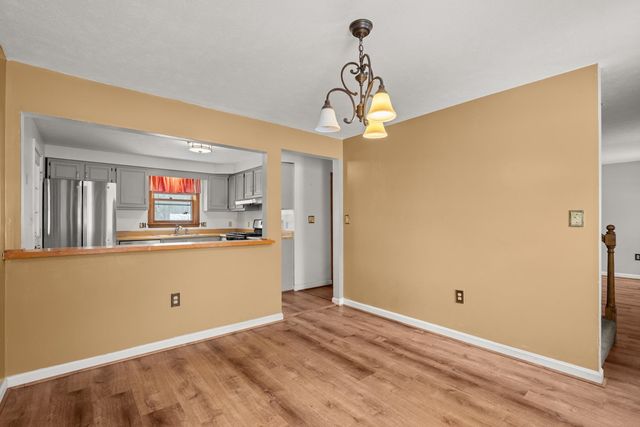 4 Bellflower Circle, Concord, NH 03303