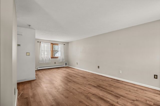 4 Bellflower Circle, Concord, NH 03303