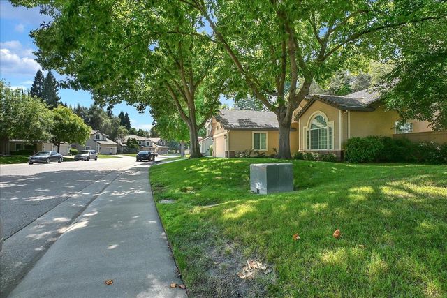 11925 Silver Cliff Way, Gold River, CA 95670