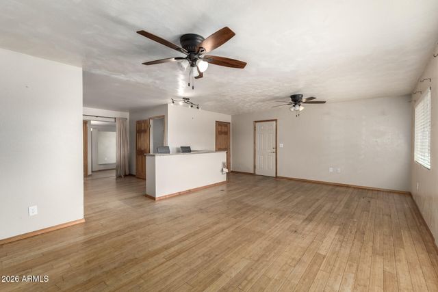 2702 E GROVERS Avenue, Phoenix, AZ 85032