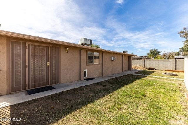 2702 E GROVERS Avenue, Phoenix, AZ 85032