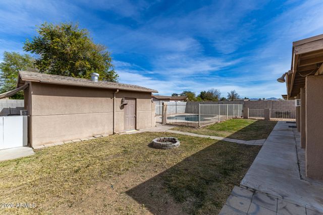 2702 E GROVERS Avenue, Phoenix, AZ 85032