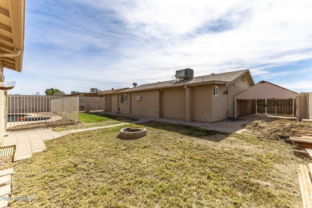 2702 E GROVERS Avenue, Phoenix, AZ 85032