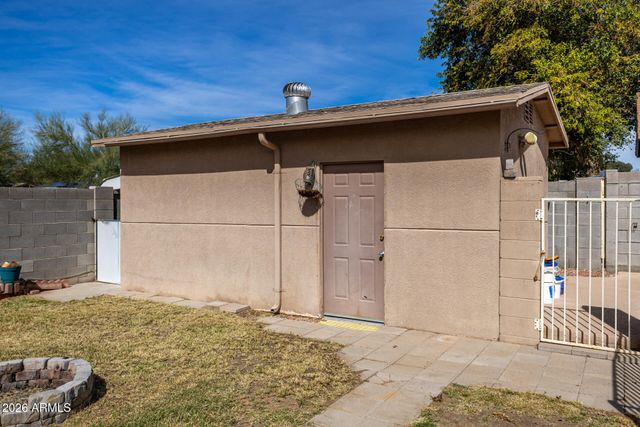2702 E GROVERS Avenue, Phoenix, AZ 85032