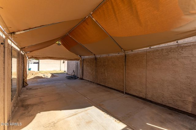 2702 E GROVERS Avenue, Phoenix, AZ 85032