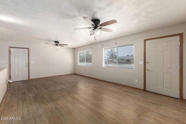 2702 E GROVERS Avenue, Phoenix, AZ 85032