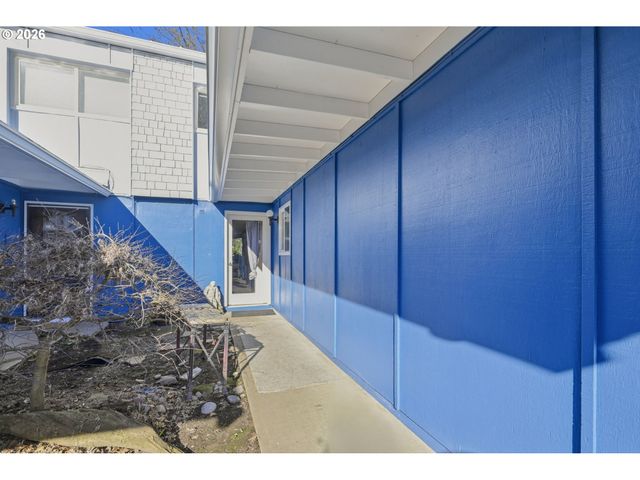 1438 QUAKER St, Eugene, OR 97402