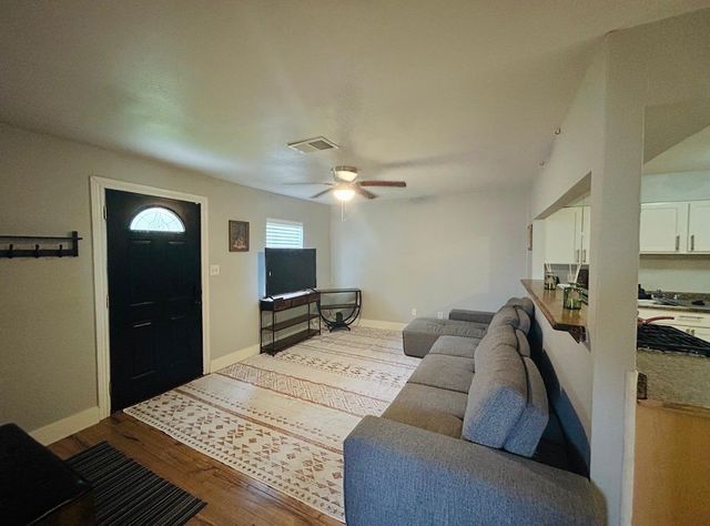 8137 Wetherby Lane, Houston, TX 77075
