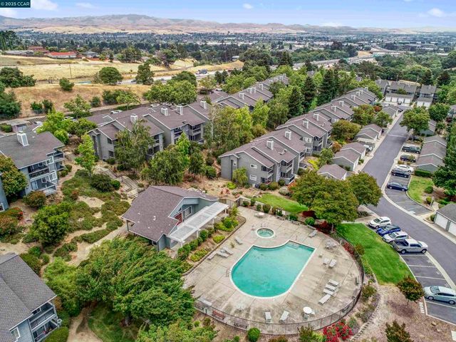 7765 Canyon Meadow Cir A, Pleasanton, CA 94588