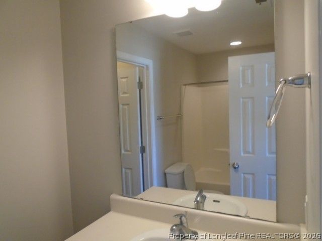 172 Collinwood Drive, Raeford, NC 28376