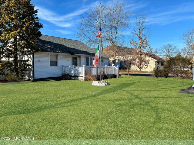 16 Rustic Drive, Howell, NJ 07731