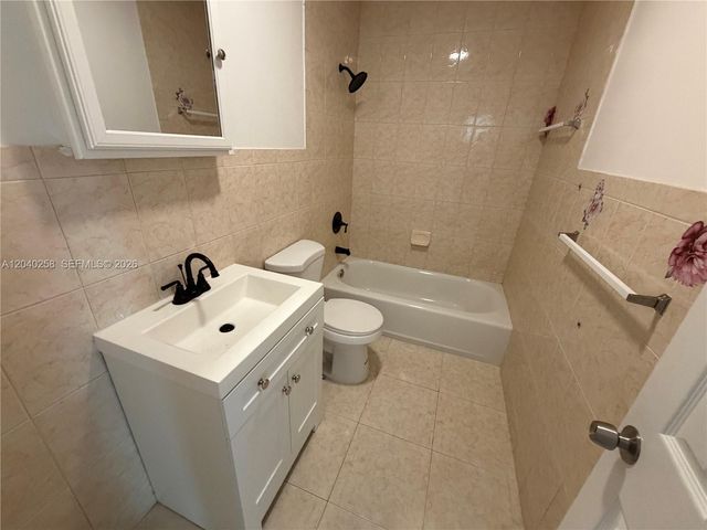 1450 NE 151st Street 101, Miami, FL 33162