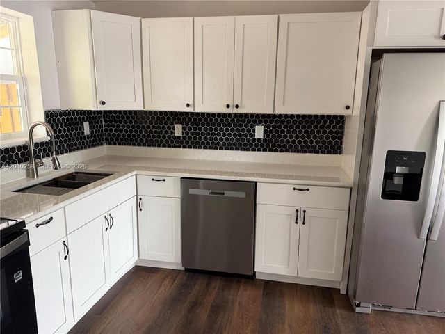 1450 NE 151st Street 101, Miami, FL 33162