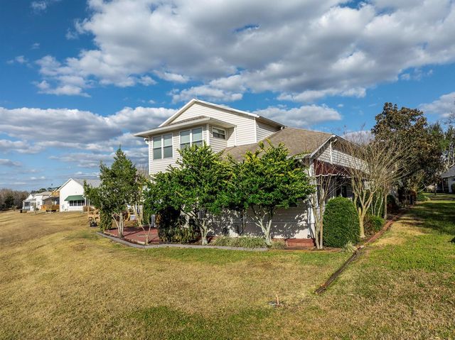 1075 MOTORCOACH DRIVE, Polk City, FL 33868