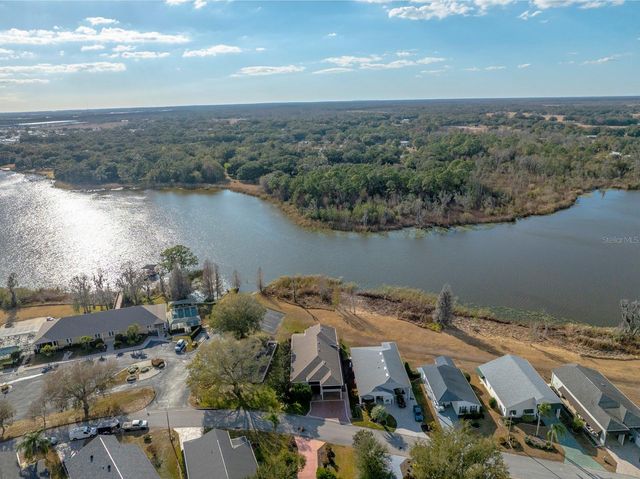 1075 MOTORCOACH DRIVE, Polk City, FL 33868