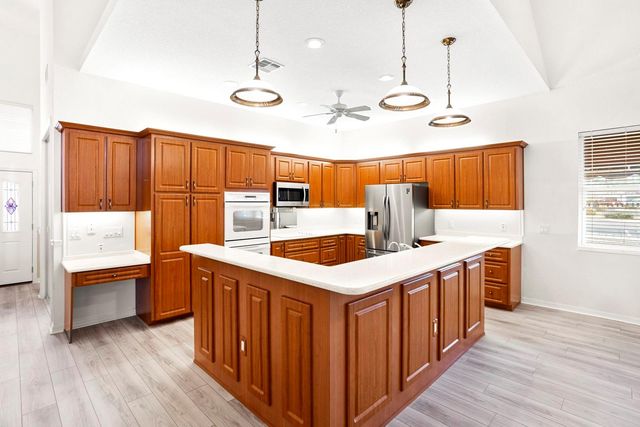 1075 MOTORCOACH DRIVE, Polk City, FL 33868