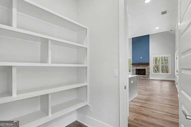 124 Fox Valley Road, Clarkesville, GA 30523