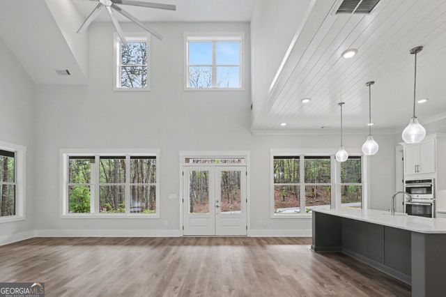 124 Fox Valley Road, Clarkesville, GA 30523