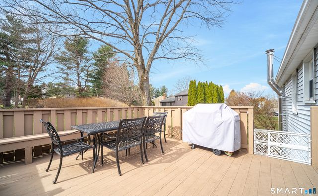 3 Blue Bird Road, Middletown, CT 06457