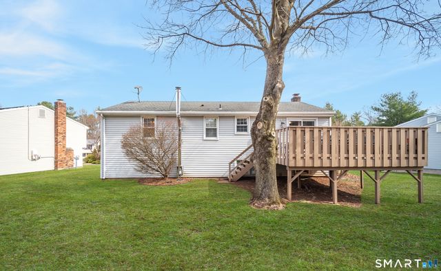 3 Blue Bird Road, Middletown, CT 06457