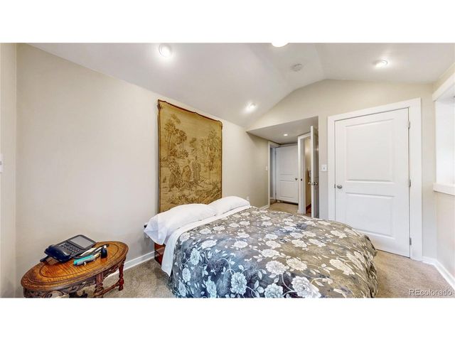 1080 Krameria St, Denver, CO 80220