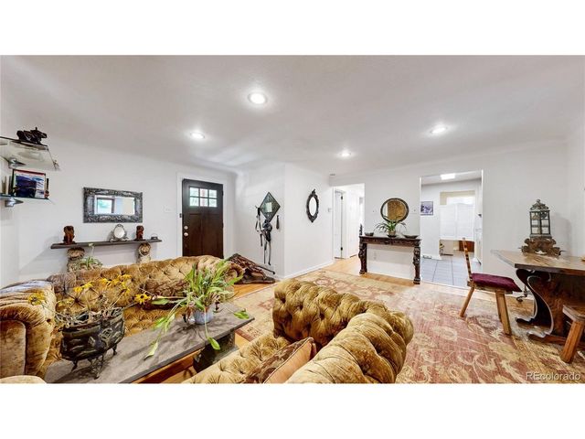 1080 Krameria St, Denver, CO 80220