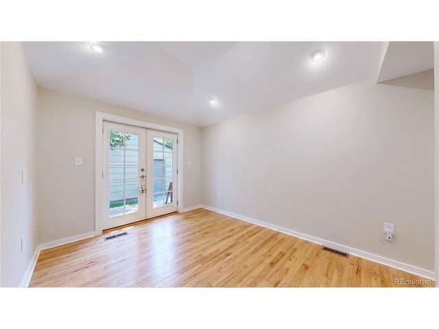 1080 Krameria St, Denver, CO 80220