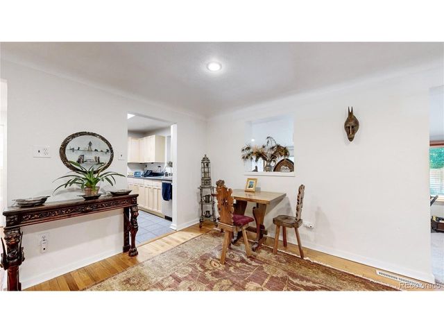 1080 Krameria St, Denver, CO 80220