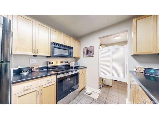 1080 Krameria St, Denver, CO 80220