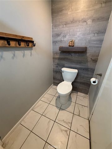 626 Dearborn 7, Redlands, CA 92374