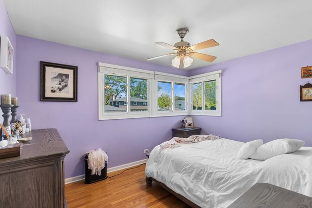801 E Greenwood Drive, Mount Prospect, IL 60056