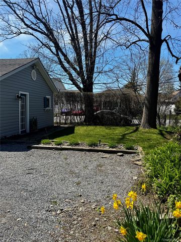 363 N Wellwood Avenue, Lindenhurst, NY 11757