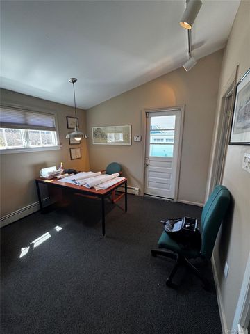 363 N Wellwood Avenue, Lindenhurst, NY 11757