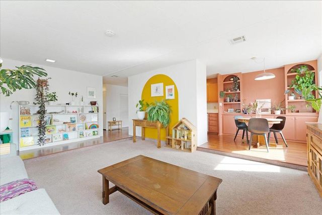 3710 Gross Road, Santa Cruz, CA 95062