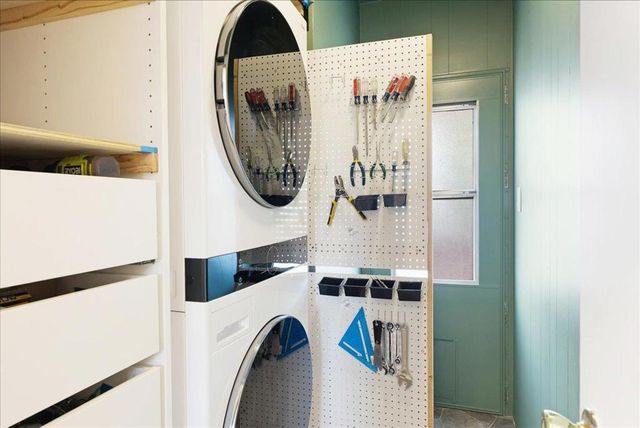 3710 Gross Road, Santa Cruz, CA 95062