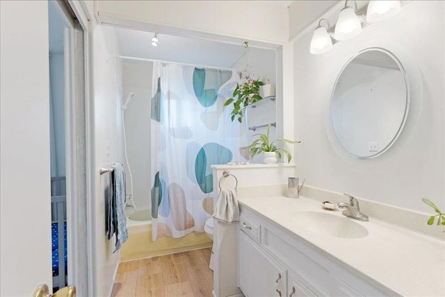 3710 Gross Road, Santa Cruz, CA 95062