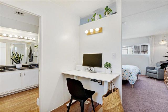 3710 Gross Road, Santa Cruz, CA 95062