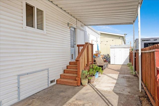 3710 Gross Road, Santa Cruz, CA 95062