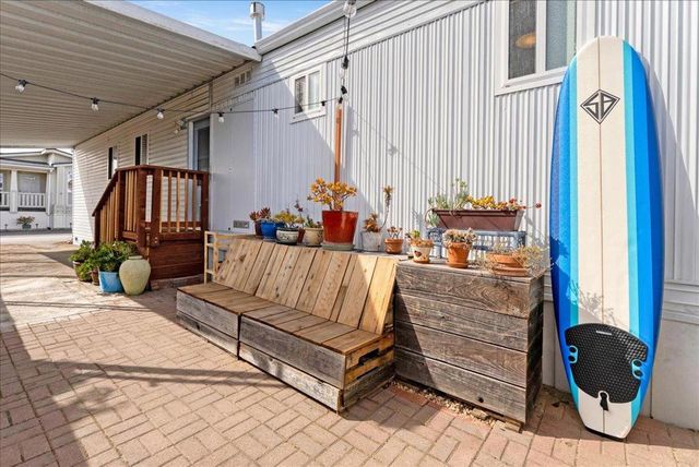 3710 Gross Road, Santa Cruz, CA 95062