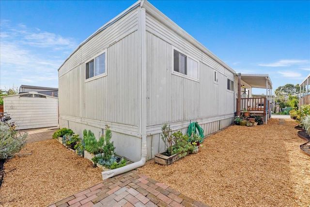 3710 Gross Road, Santa Cruz, CA 95062