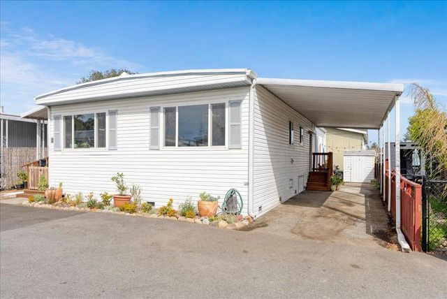 3710 Gross Road, Santa Cruz, CA 95062