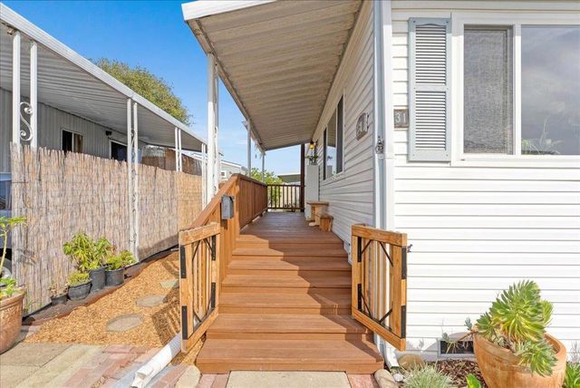 3710 Gross Road, Santa Cruz, CA 95062