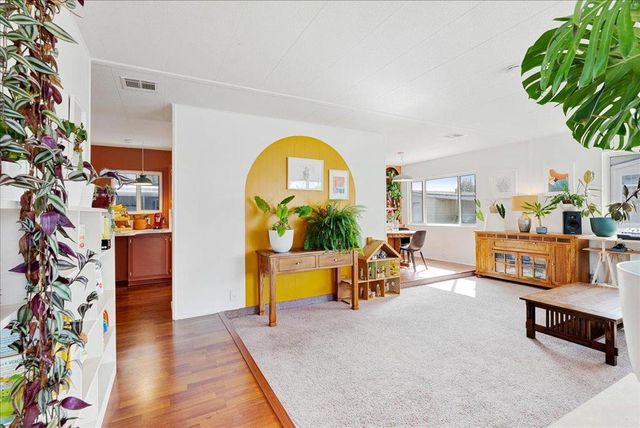 3710 Gross Road, Santa Cruz, CA 95062