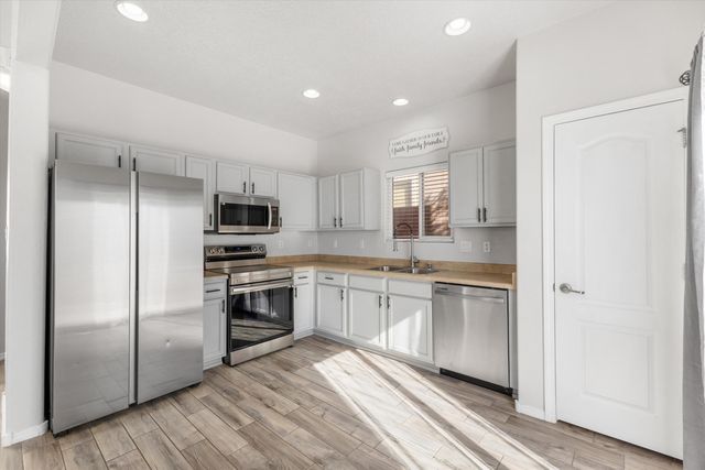 2335 Margarita Drive SE, Rio Rancho, NM 87124