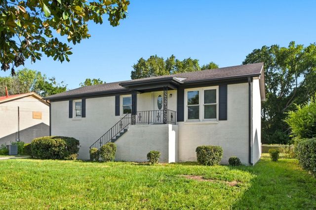 725 Roman Dr, Nashville, TN 37207