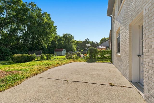 725 Roman Dr, Nashville, TN 37207