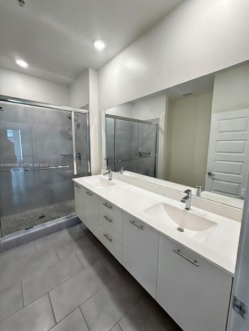 8301 NW 41st St B-107, Doral, FL 33166