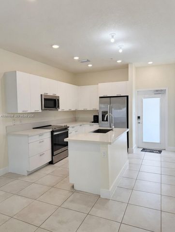 8301 NW 41st St B-107, Doral, FL 33166